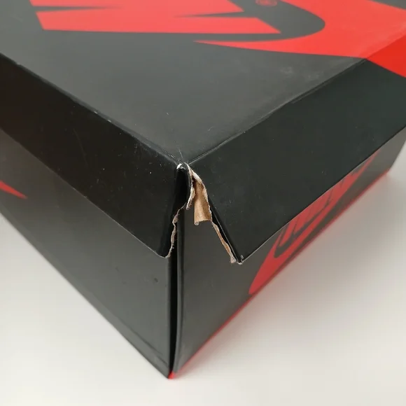 Nike Air Jordan 1 Retro High Og Purple and Yellow Sneakers Men's Size 10.5 - Picture 16 of 16